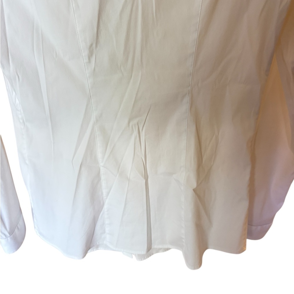 Burberry Classic White Shirt with Black Leather Collar - Picture 4 of 15